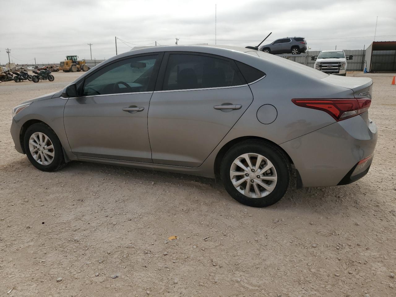 2022 Hyundai Accent - Image 2