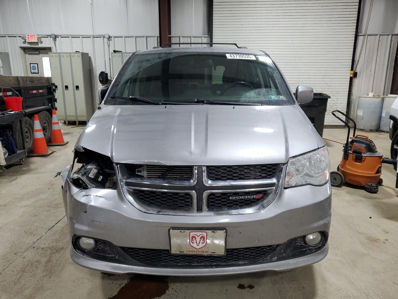 2018 Dodge Caravan - Image 5