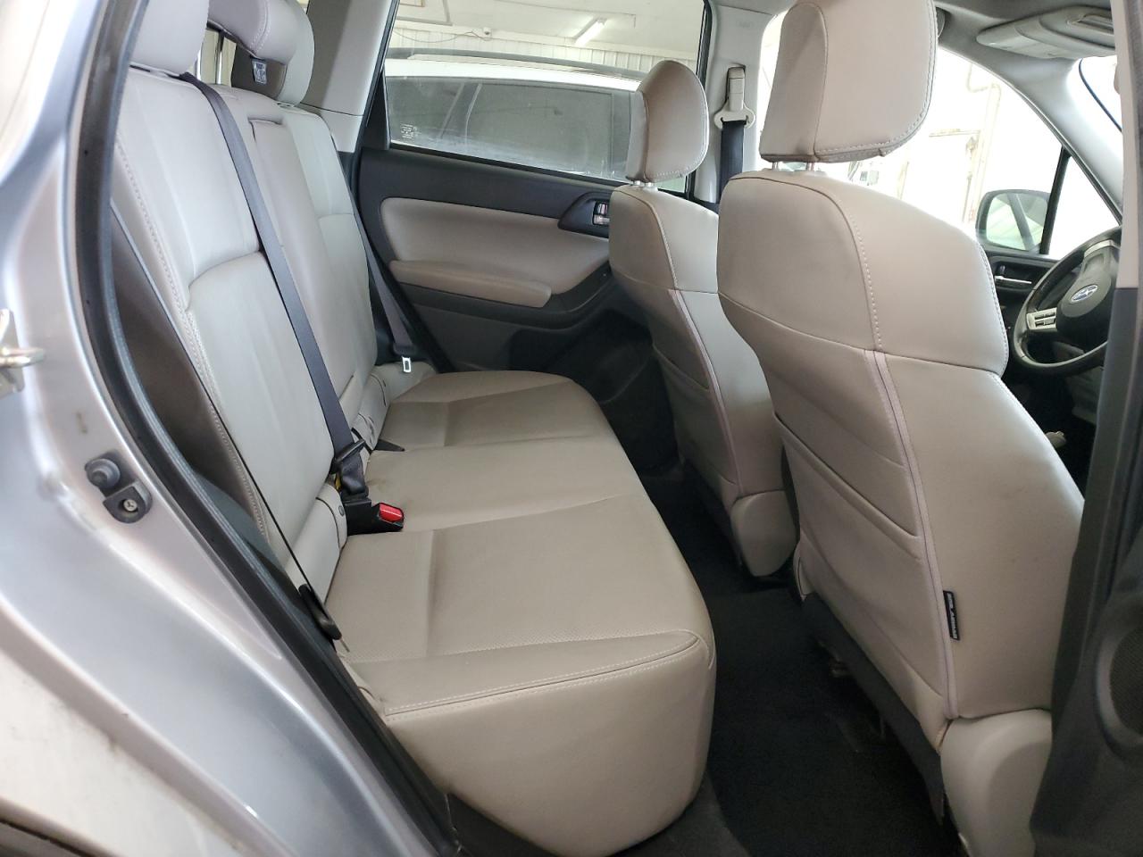 2015 Subaru Forester - Image 11