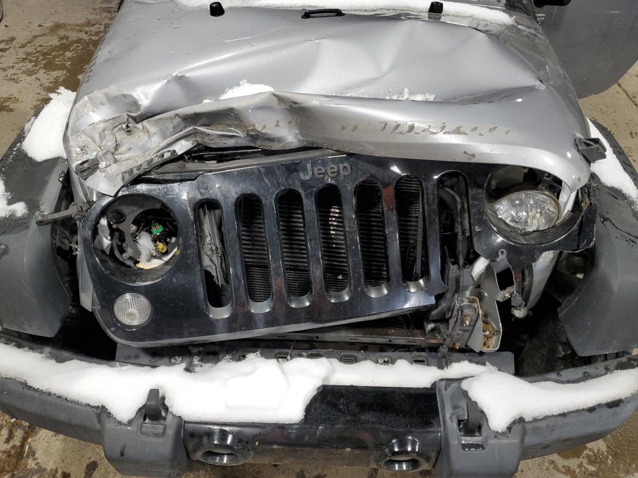 2015 Jeep Wrangler - Image 13