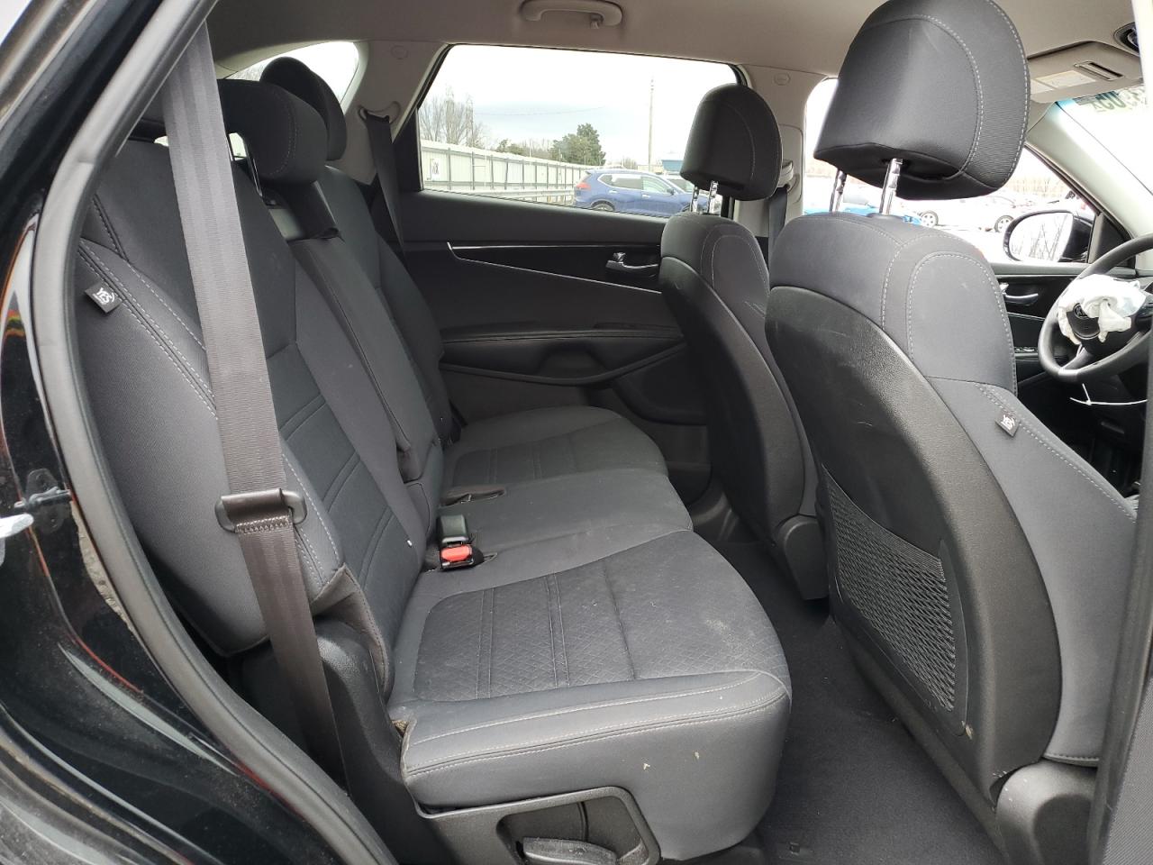 2017 Kia Sorento - Image 11