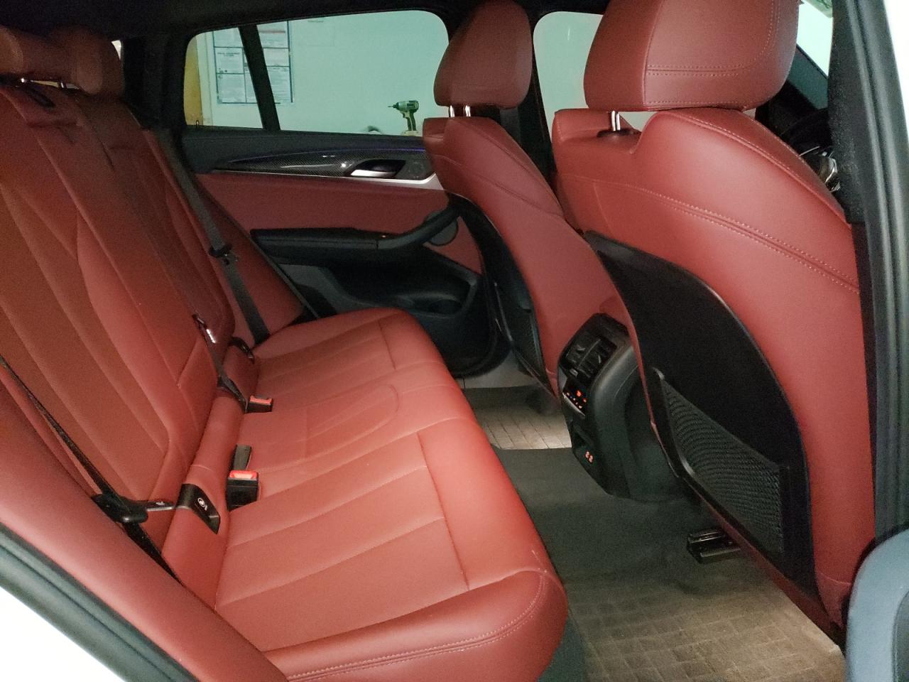 2022 BMW X4 - Image 10