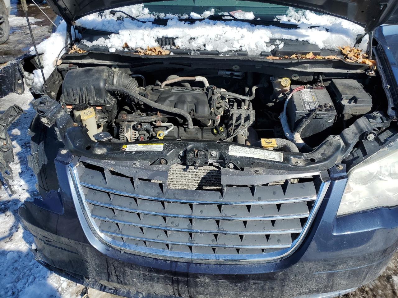 2009 Chrysler Town & Country - Image 14