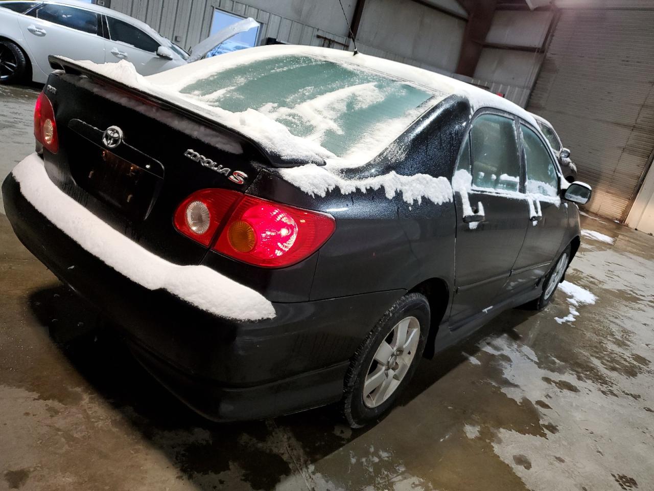 2004 Toyota Corolla - Image 3