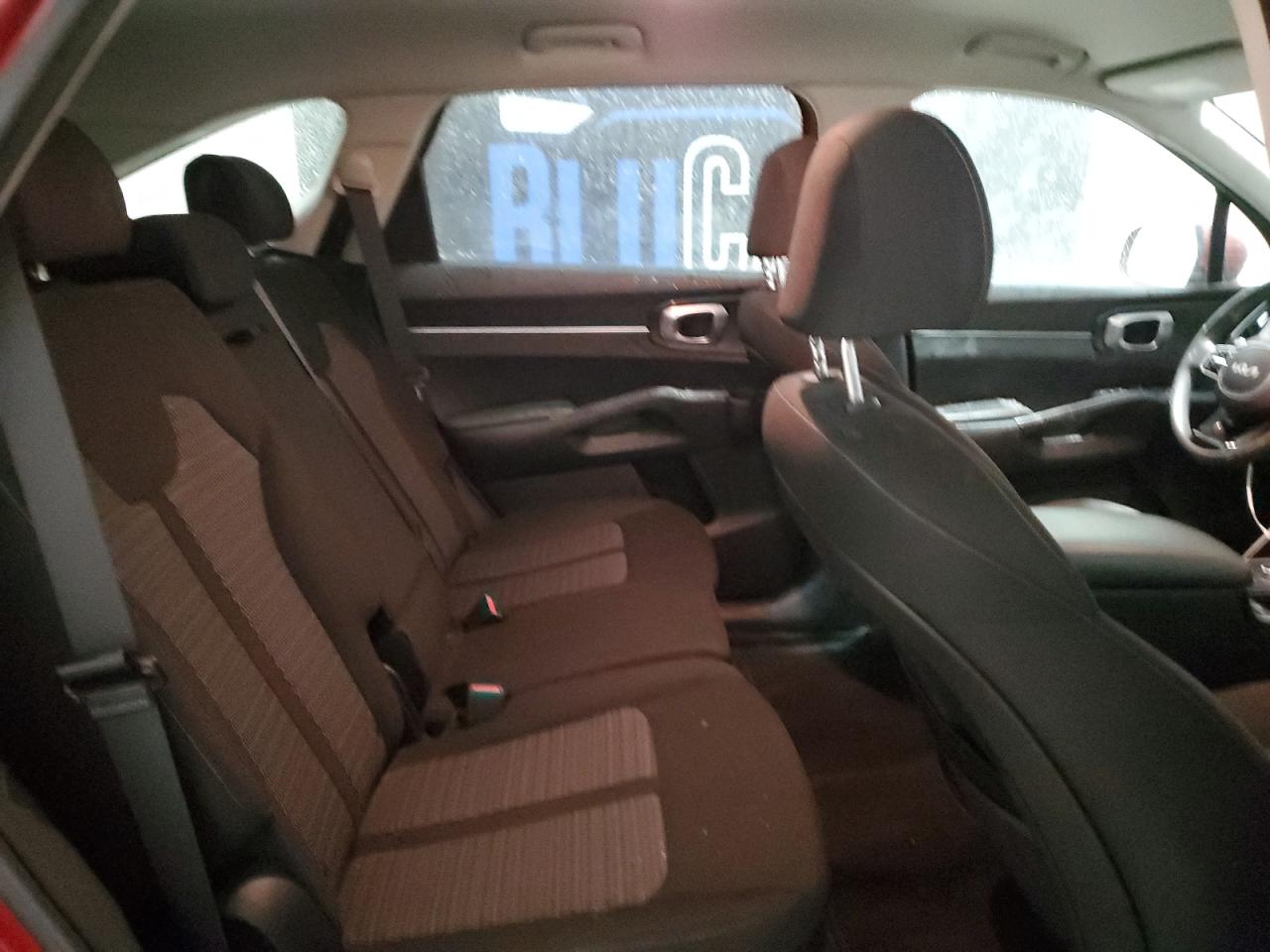 2022 Kia Sorento - Image 11
