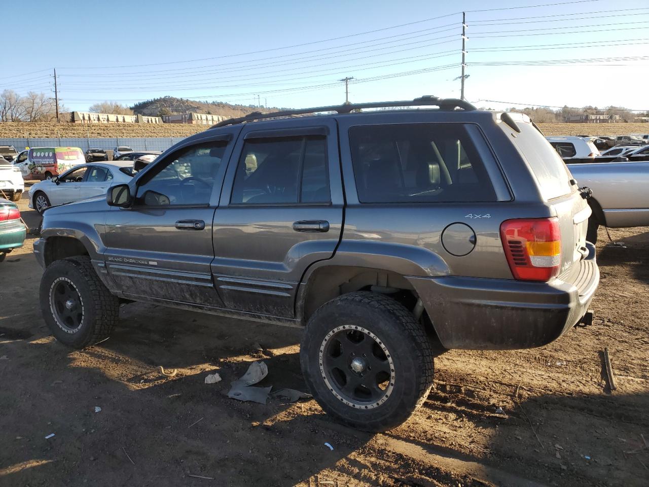 2001 Jeep Grand Cherokee - Image 2