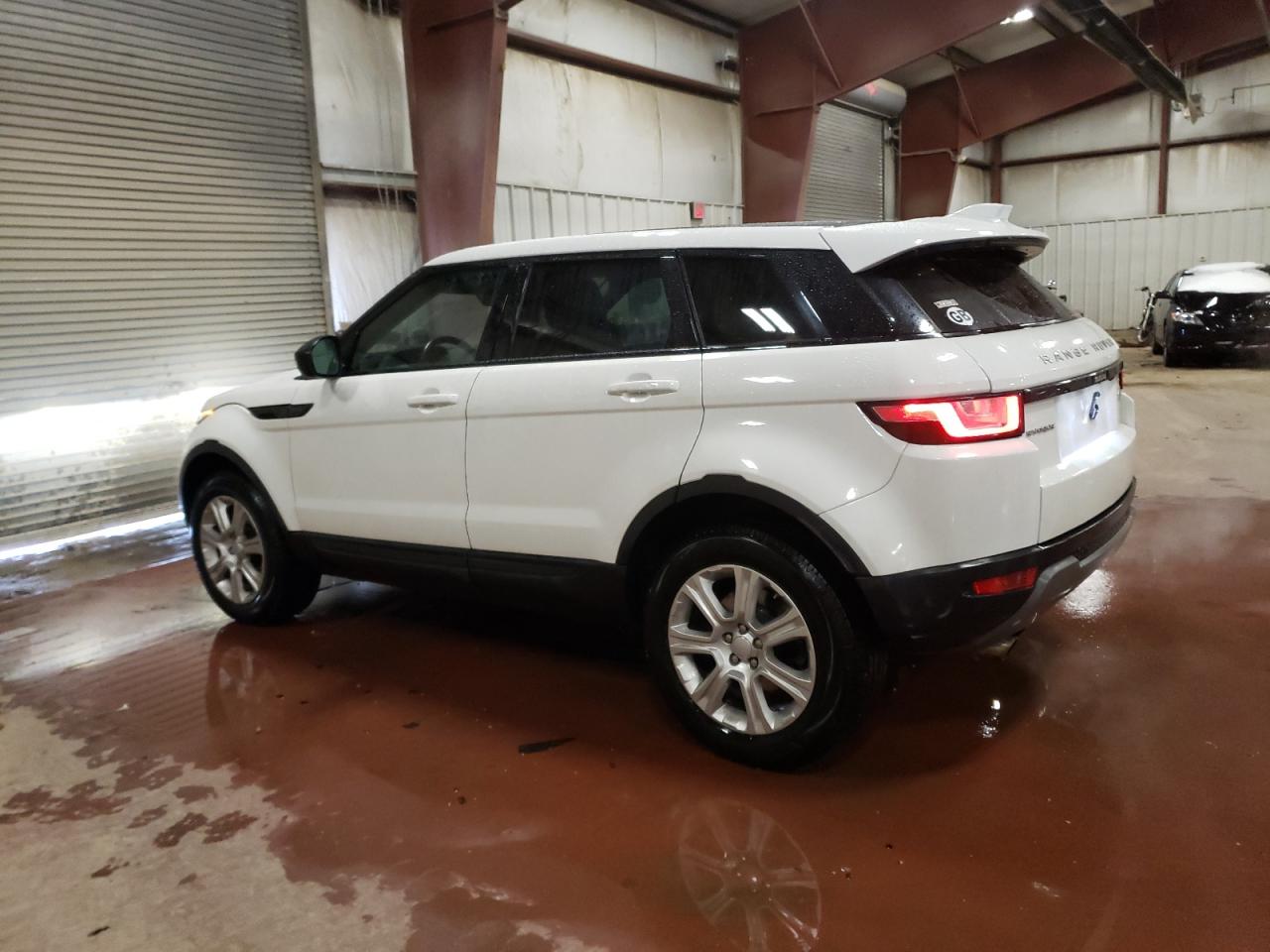 2018 Land Rover Range Rover - Image 2