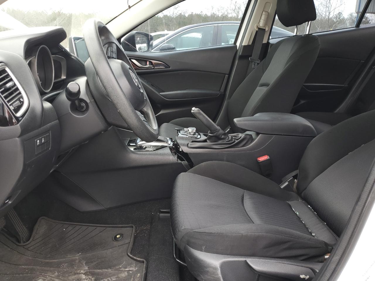 2015 Mazda 3 - Image 7