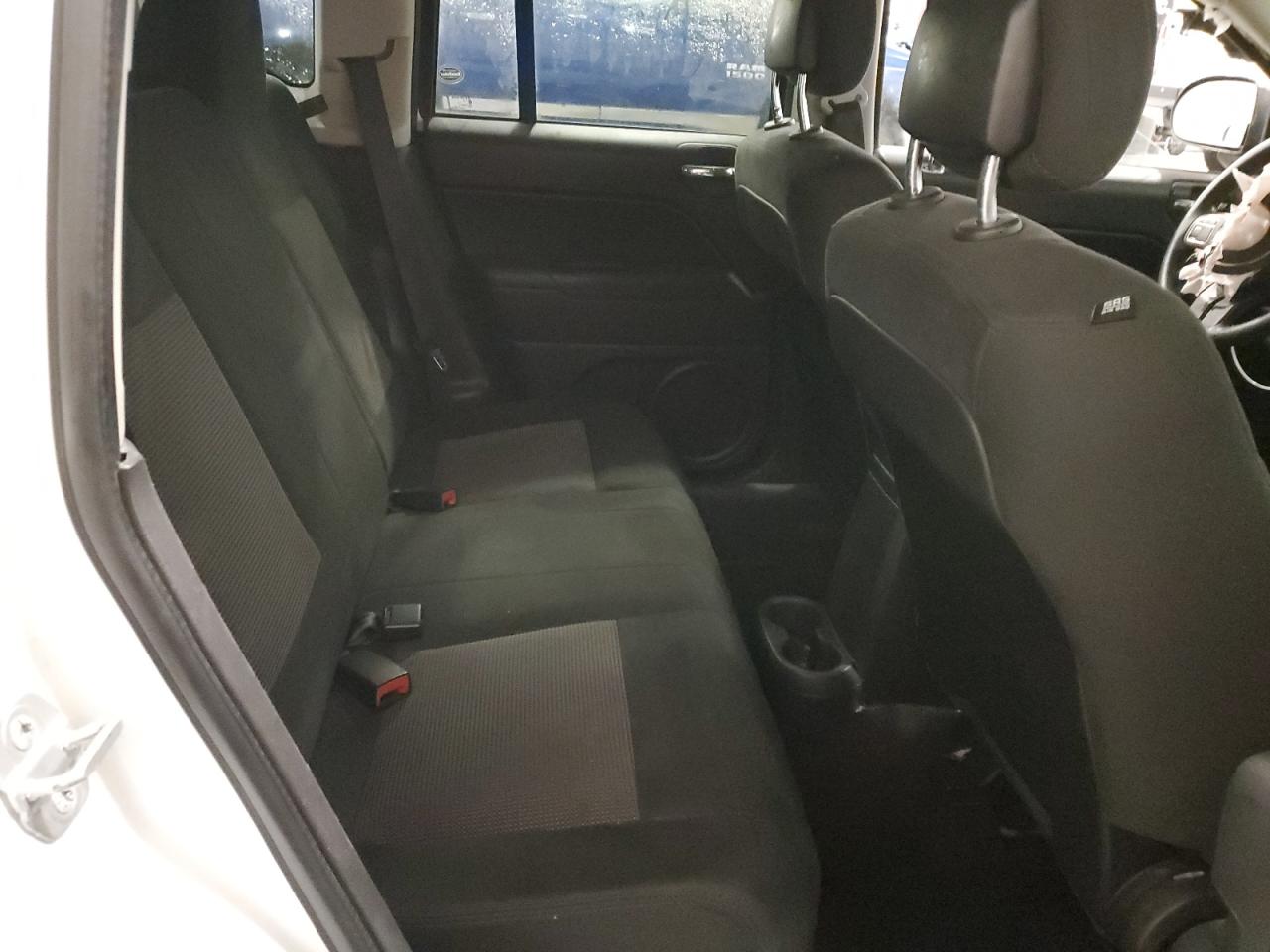 2014 Jeep Compass - Image 11