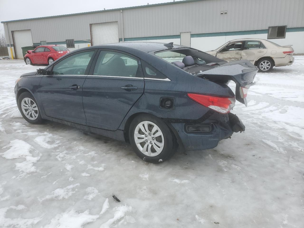 2012 Hyundai Sonata - Image 2