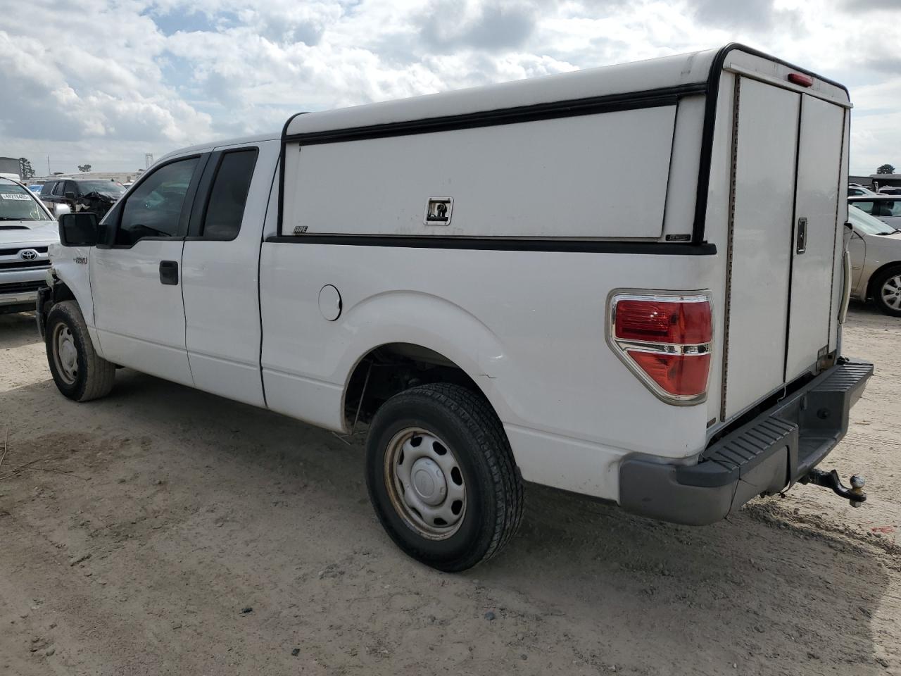 2011 Ford F-150 - Image 2