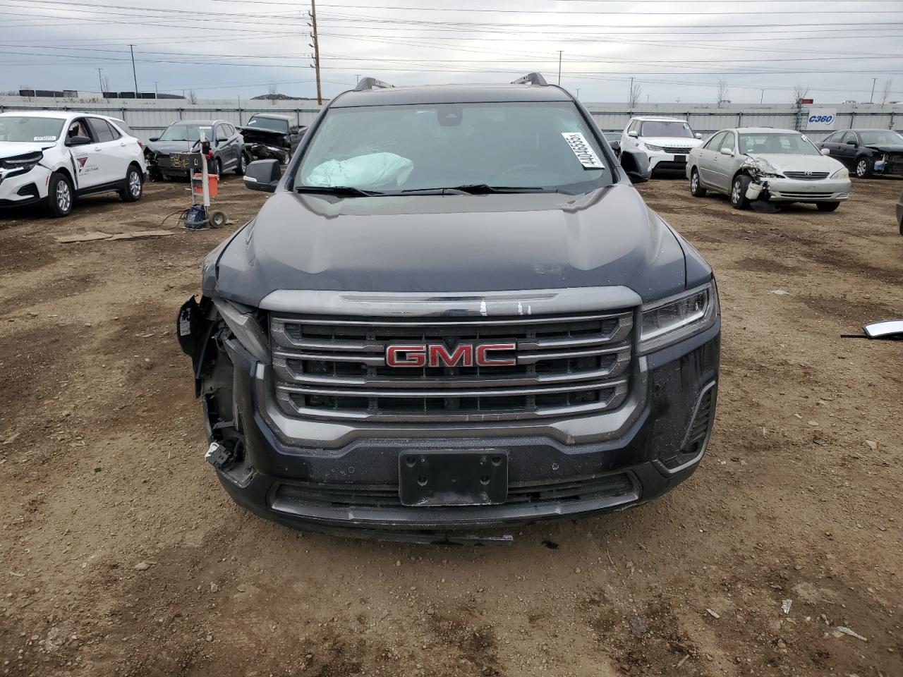 2021 GMC Acadia - Image 5