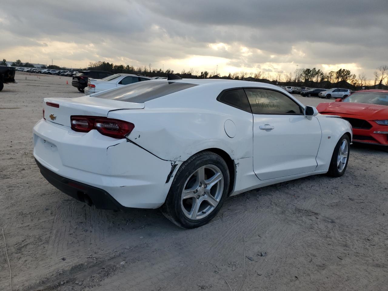 2022 Chevrolet Camaro - Image 3