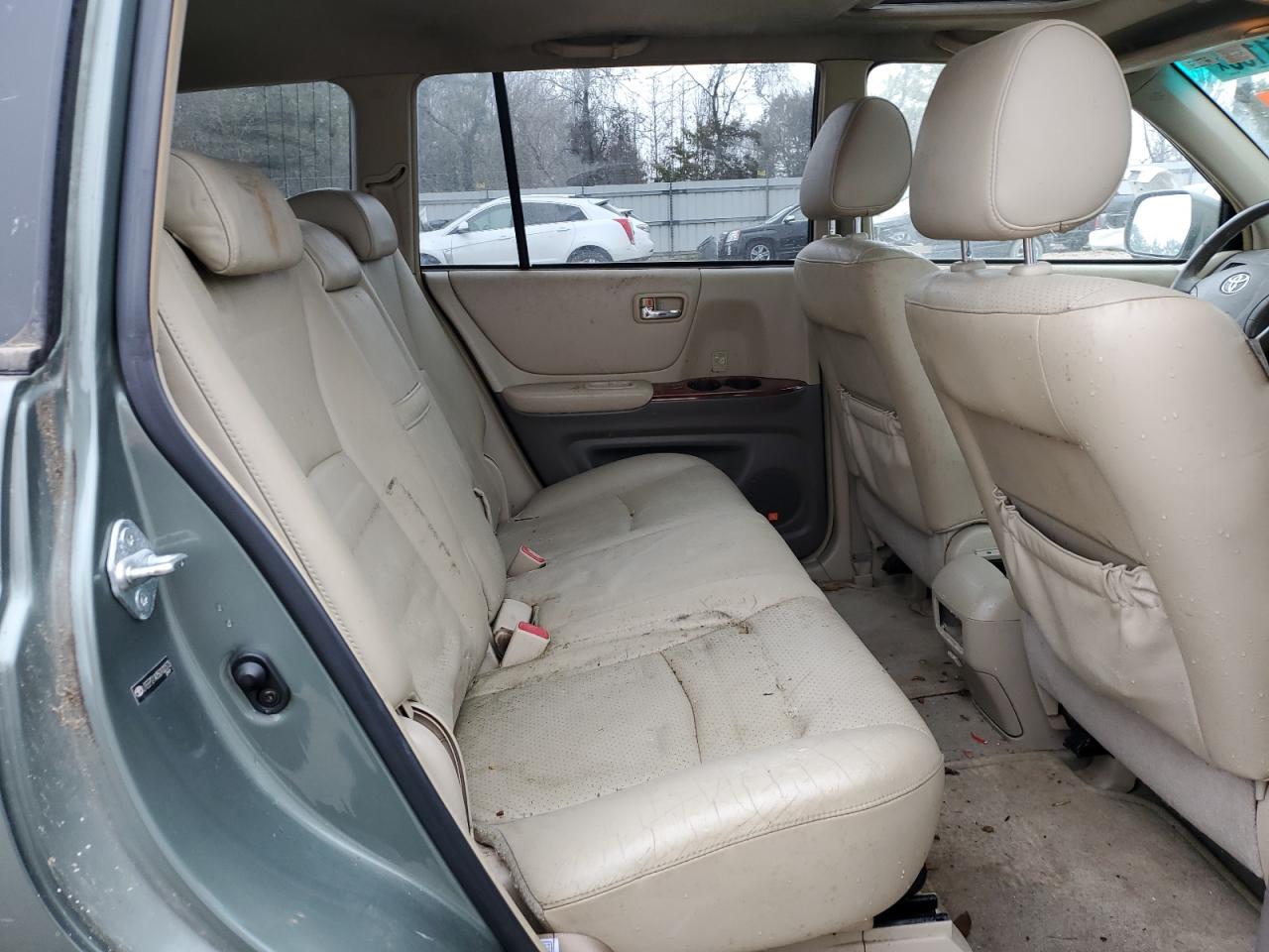 2005 Toyota Highlander - Image 11