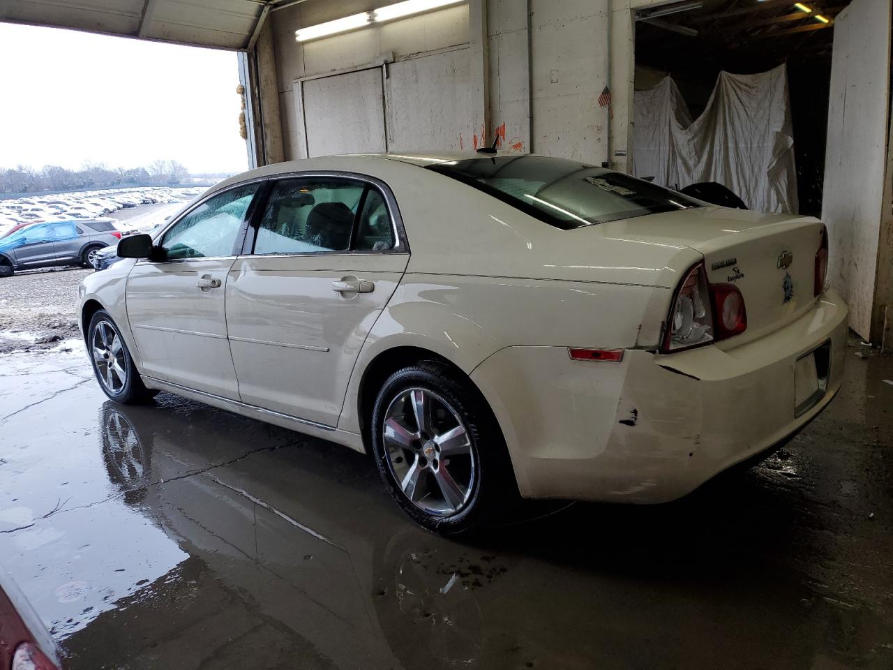 2011 Chevrolet Malibu - Image 2