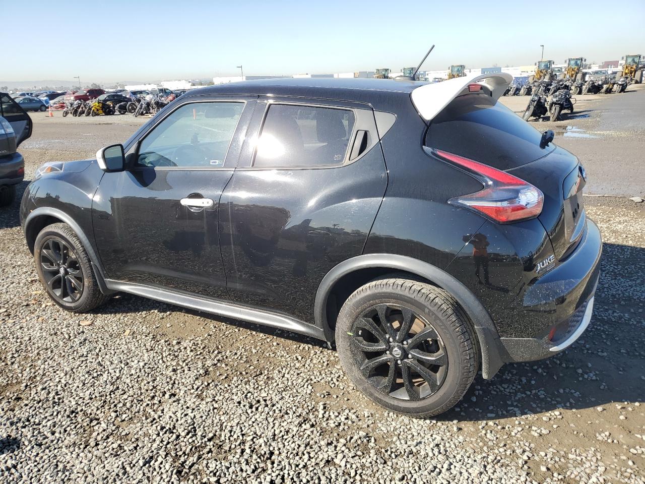 2017 Nissan Juke - Image 2
