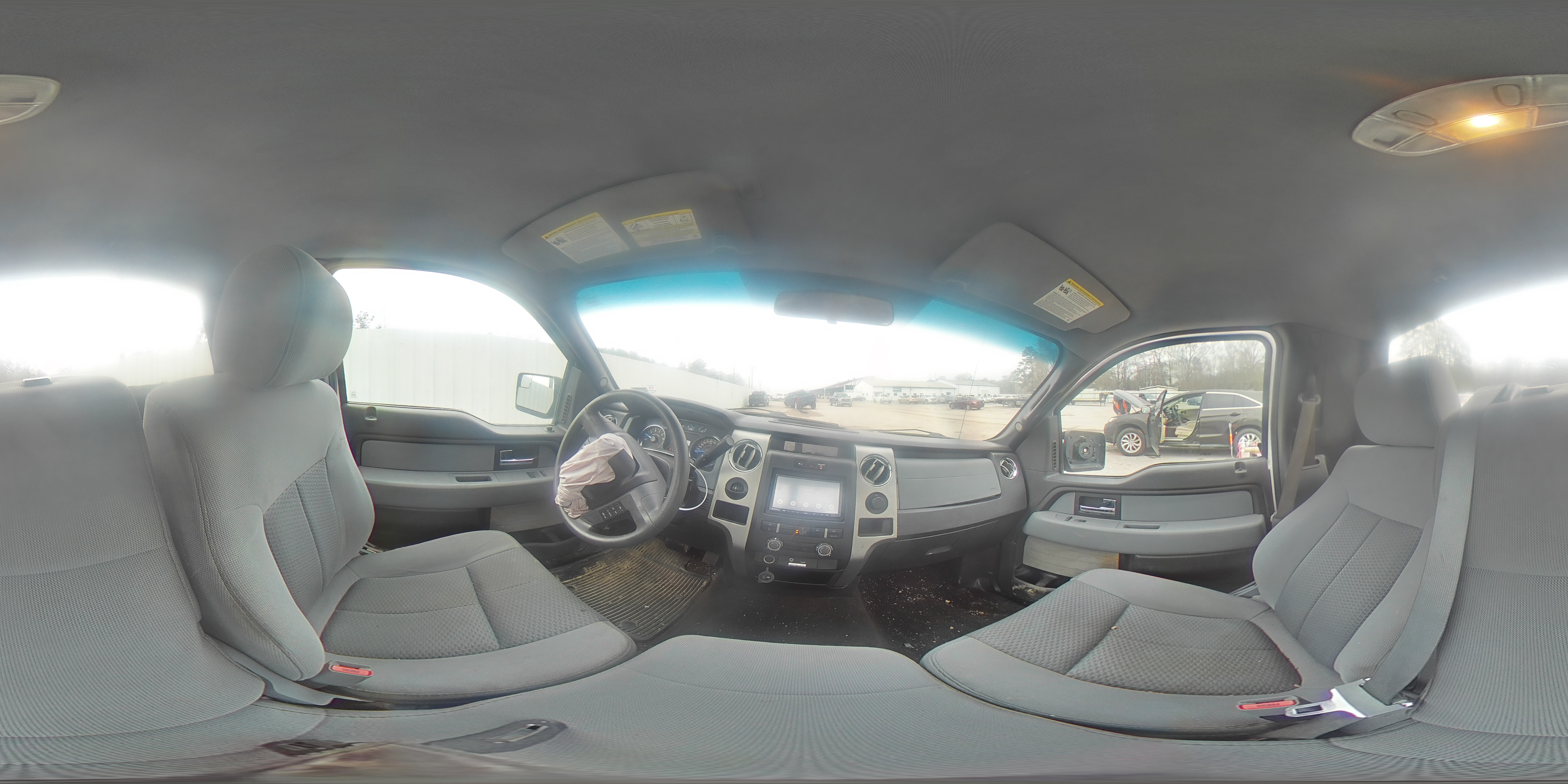 2014 Ford F-150 - Image 13