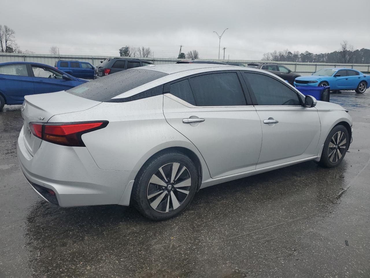 2019 Nissan Altima - Image 3