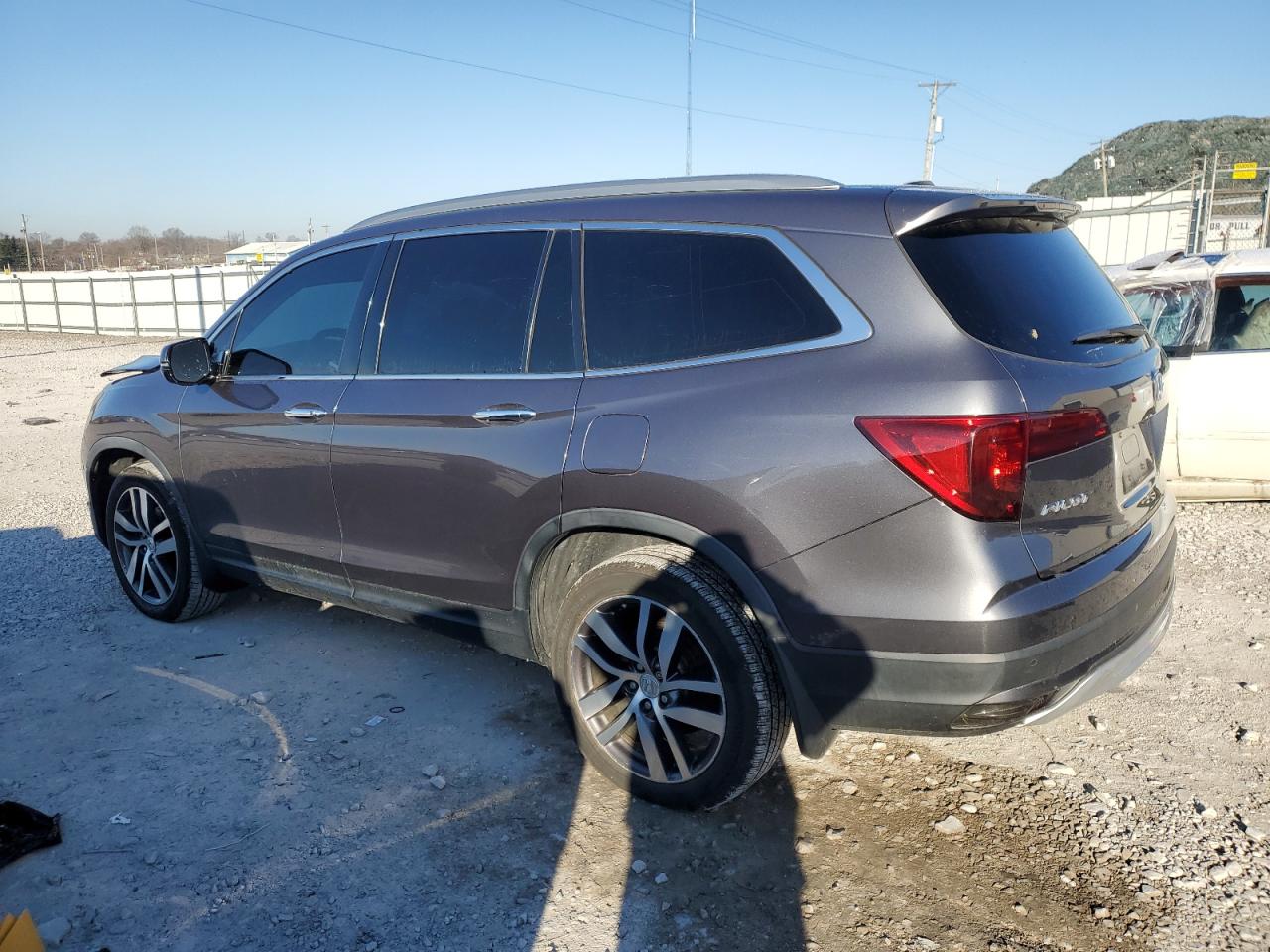2016 Honda Pilot - Image 2