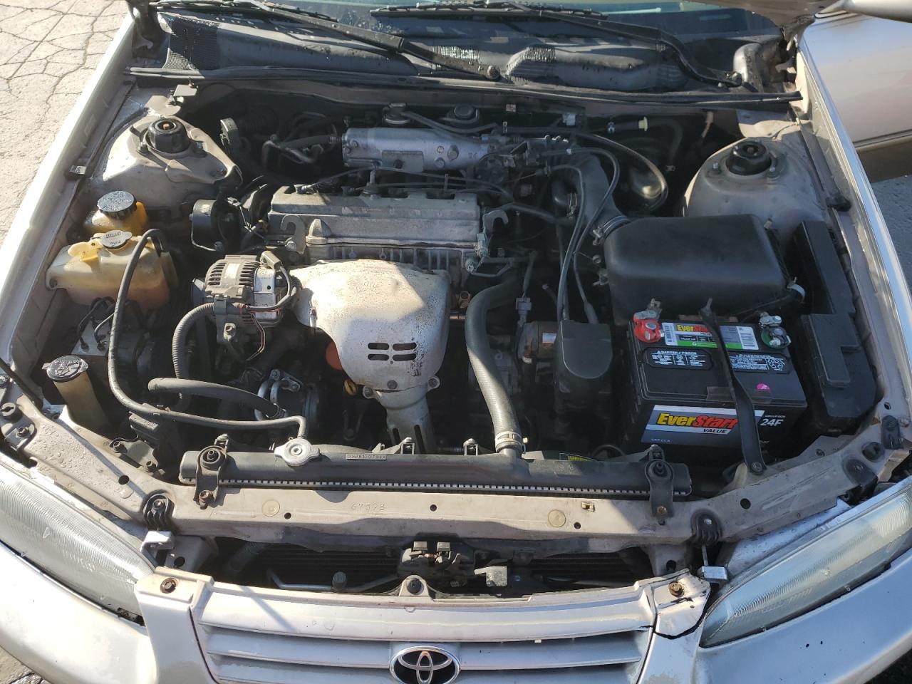 1997 Toyota Camry - Image 11