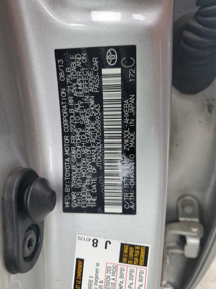 2013 Toyota Prius - Image 13