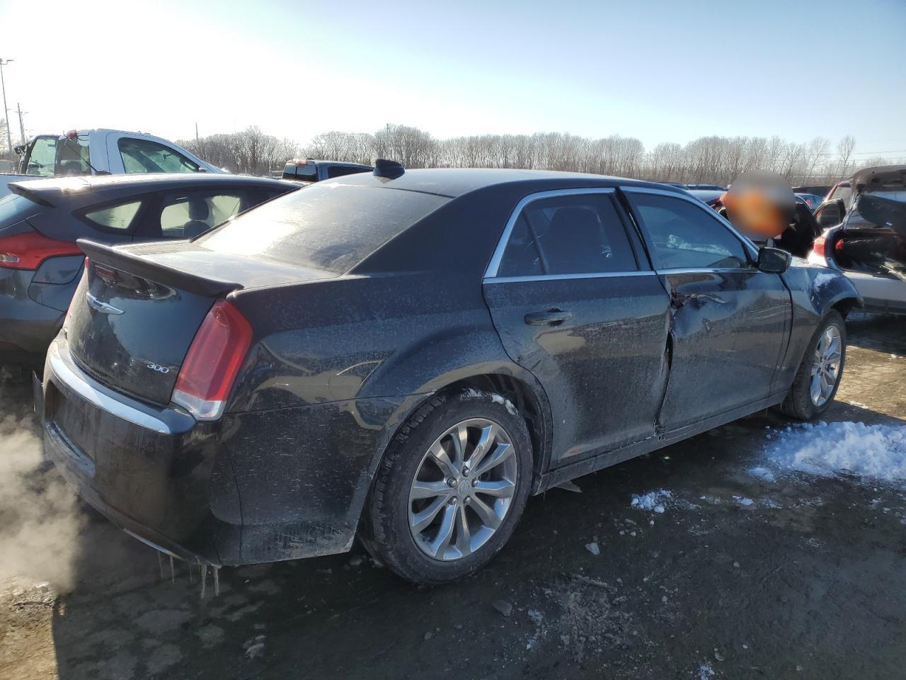 2015 Chrysler 300 - Image 3