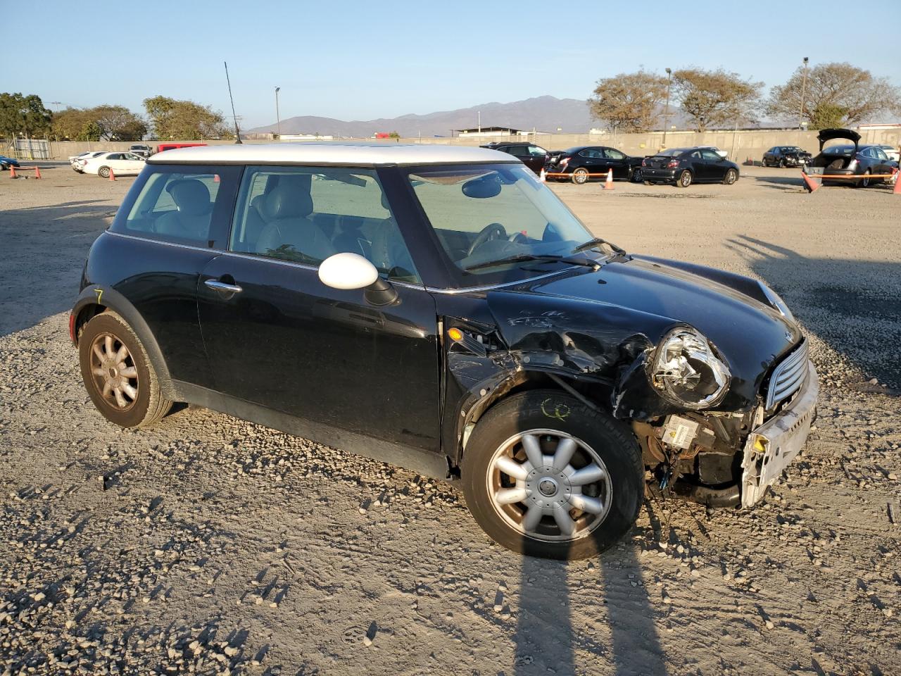 2004 MINI Cooper - Image 4