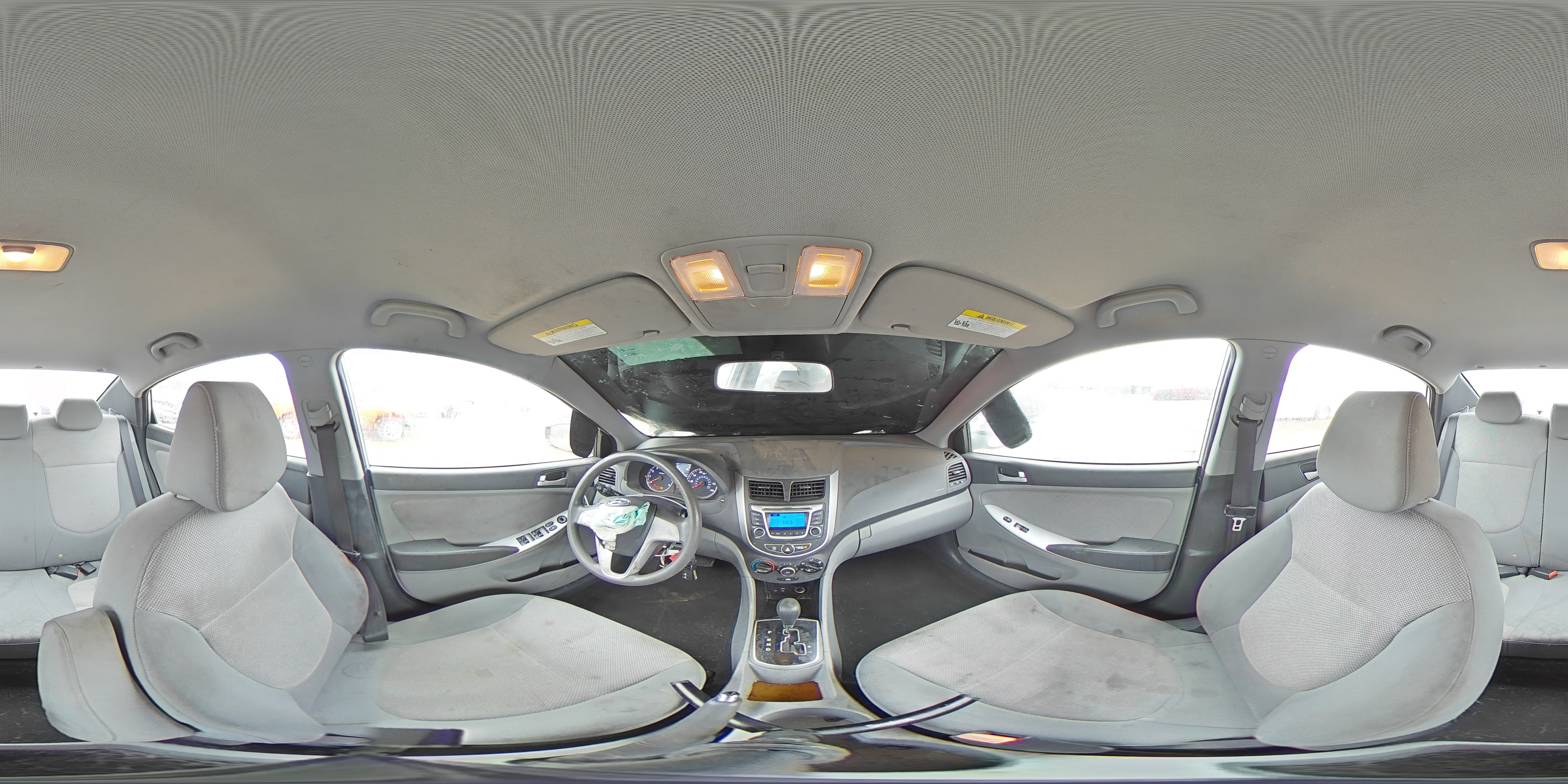 2014 Hyundai Accent - Image 13