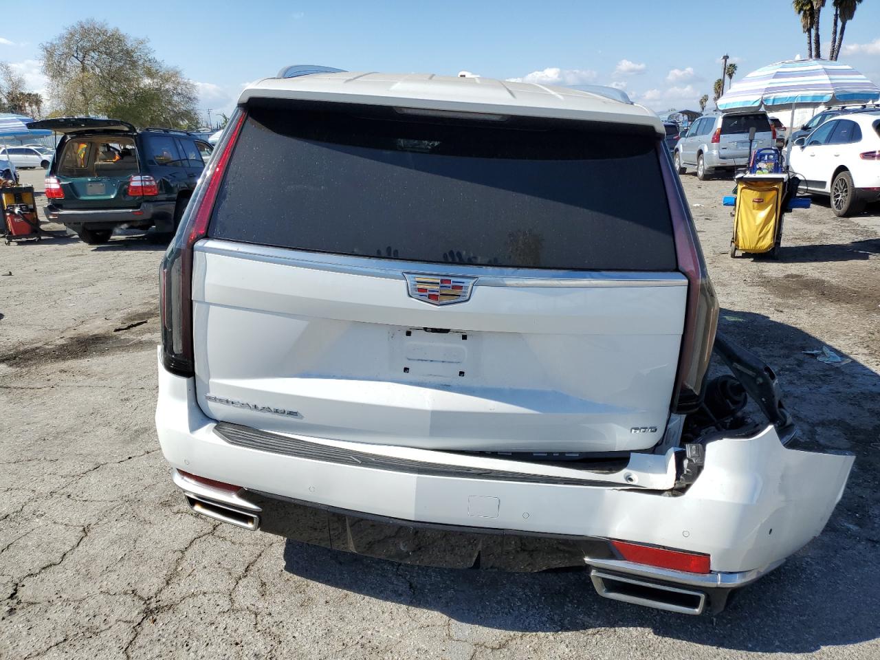 2021 Cadillac Escalade - Image 6