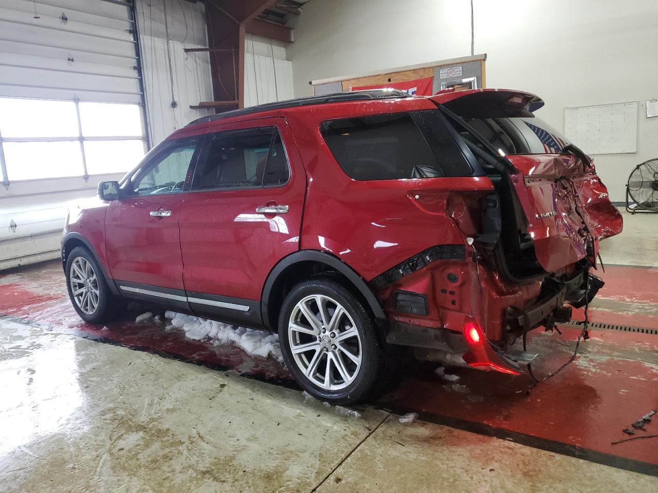 2016 Ford Explorer - Image 2