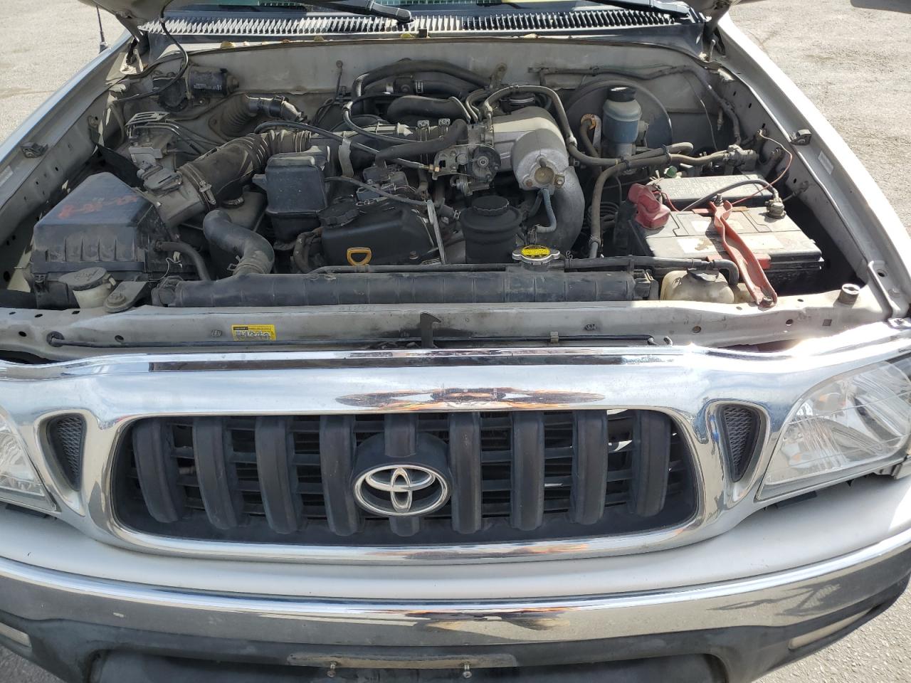 2003 Toyota Tacoma - Image 13