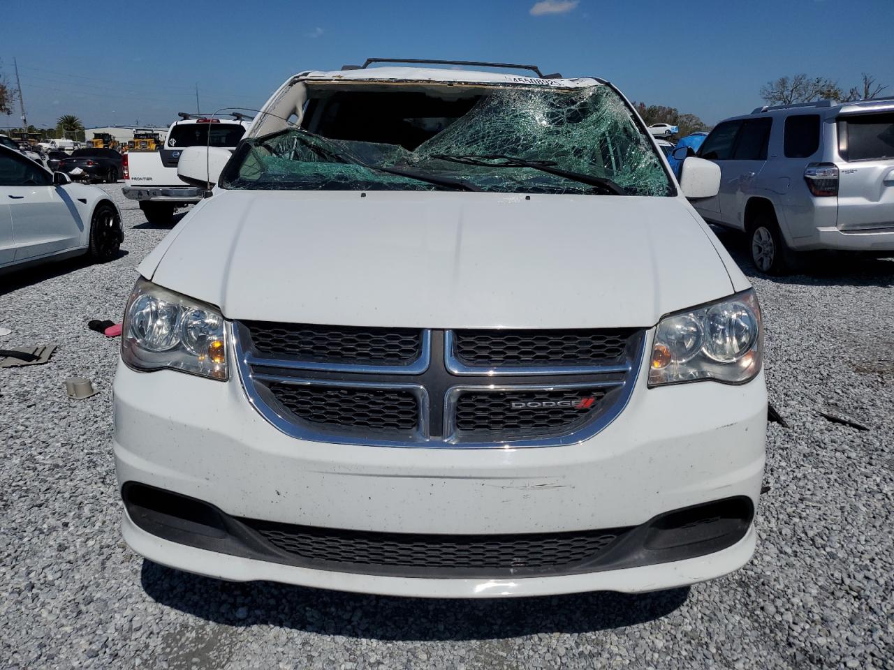 2015 Dodge Caravan - Image 5