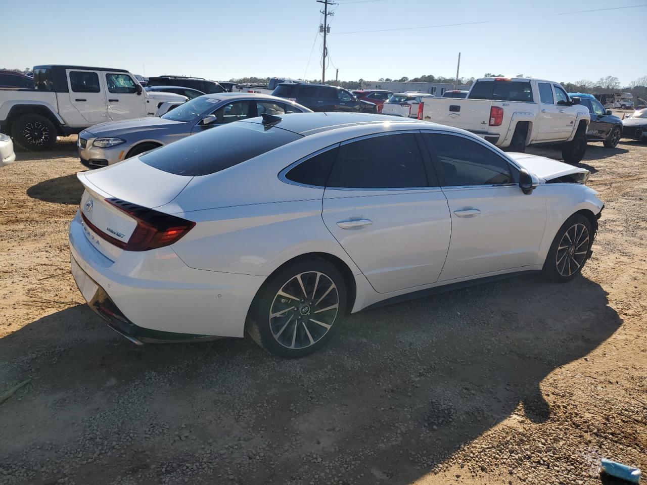 2023 Hyundai Sonata - Image 3
