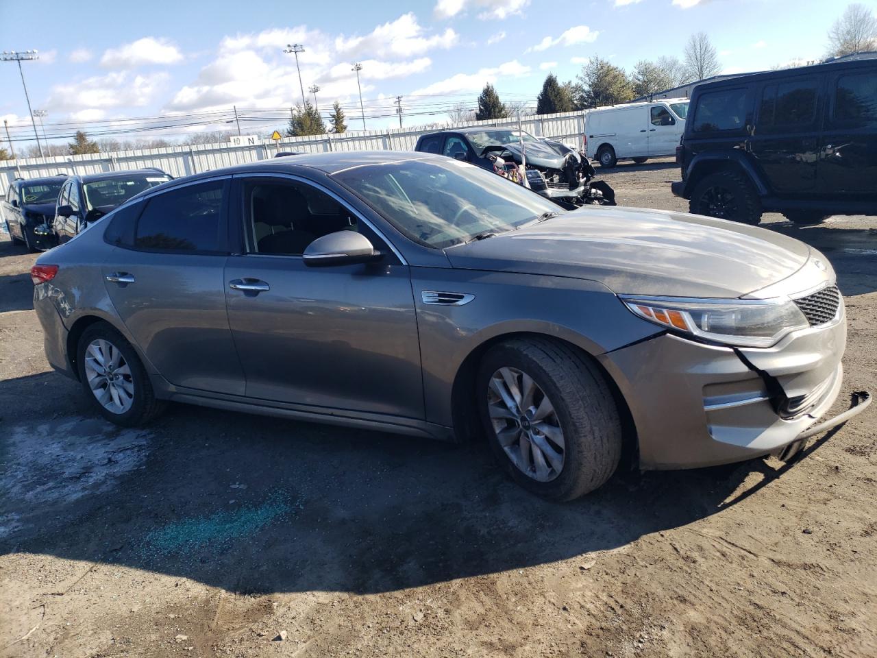 2017 Kia Optima - Image 4