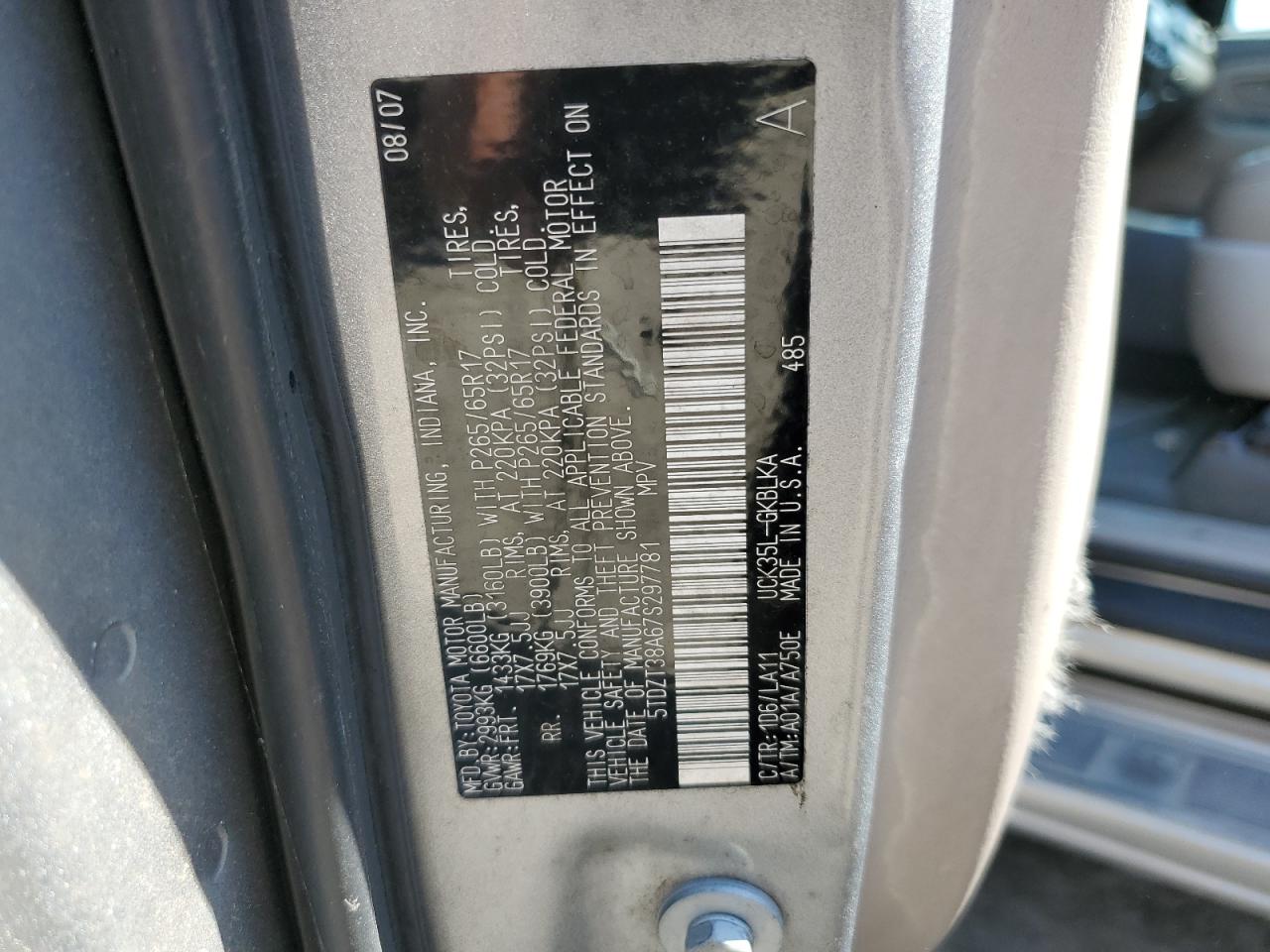 2007 Toyota Sequoia - Image 13