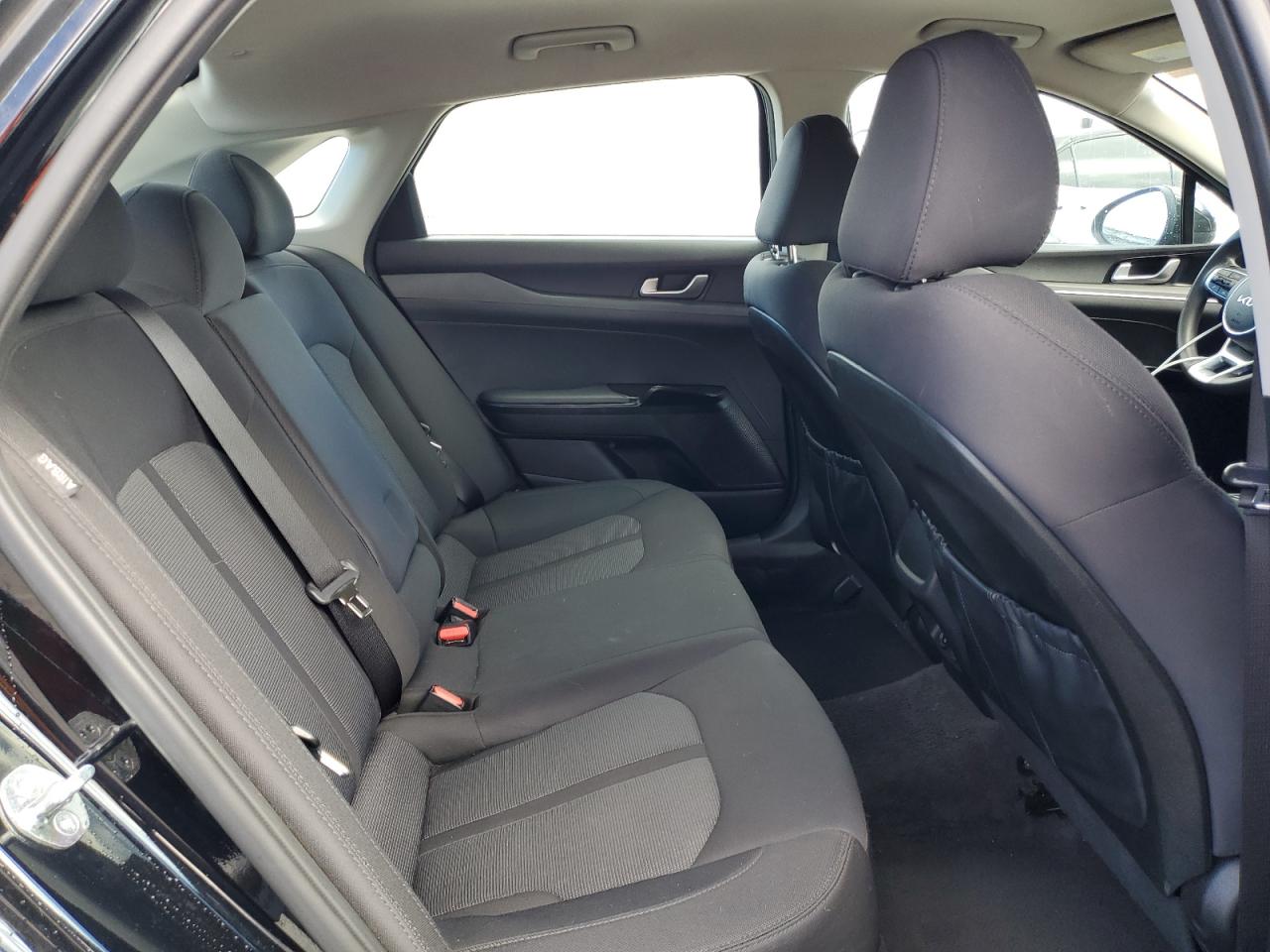 2023 Kia K5 - Image 10