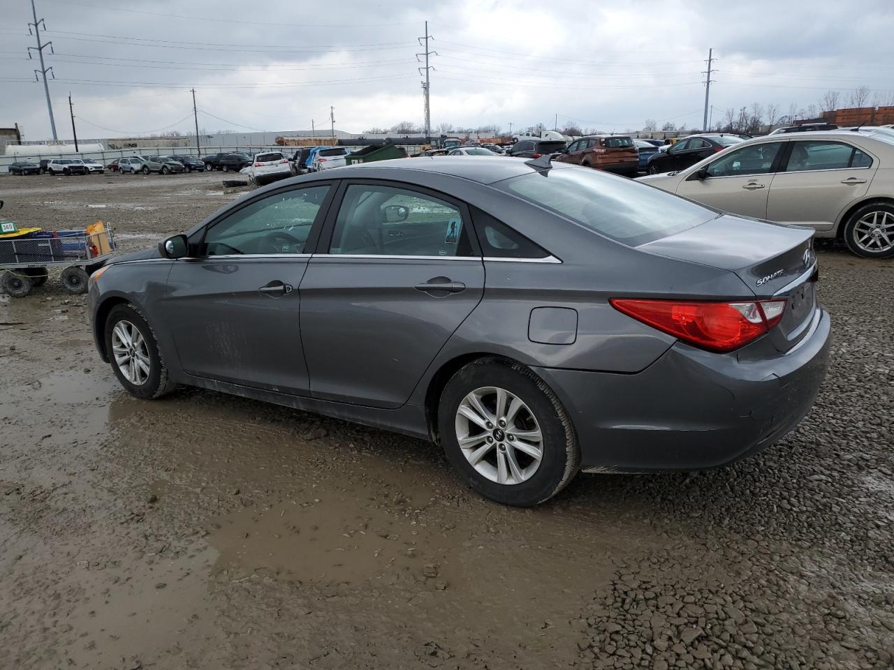 2012 Hyundai Sonata - Image 2