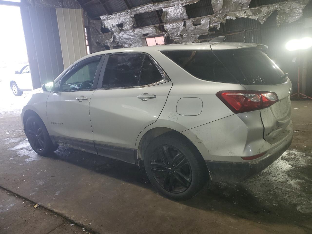 2021 Chevrolet Equinox - Image 2