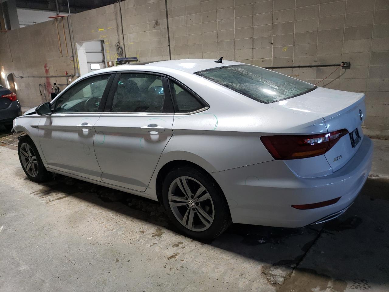 2019 Volkswagen Jetta - Image 2