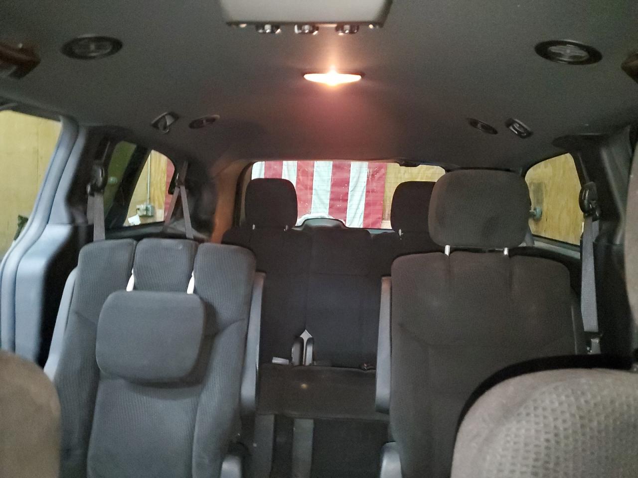 2014 Dodge Caravan - Image 10