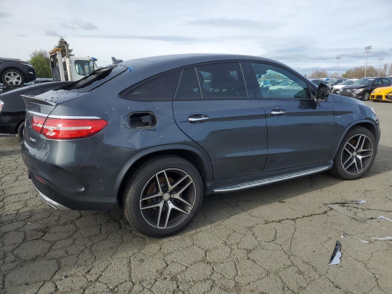 2016 Mercedes-Benz GLE - Image 3