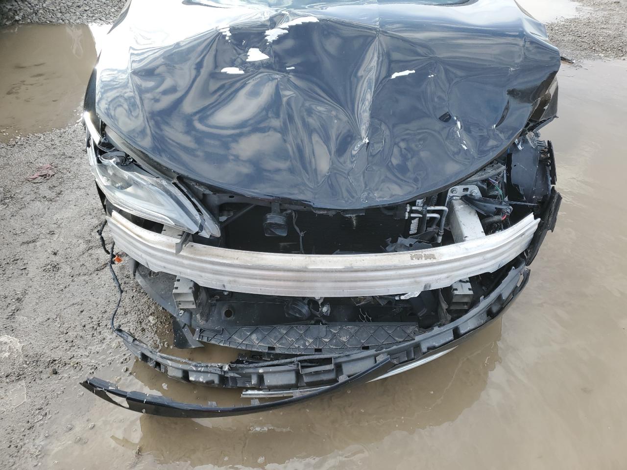 2015 Chrysler 200 - Image 11
