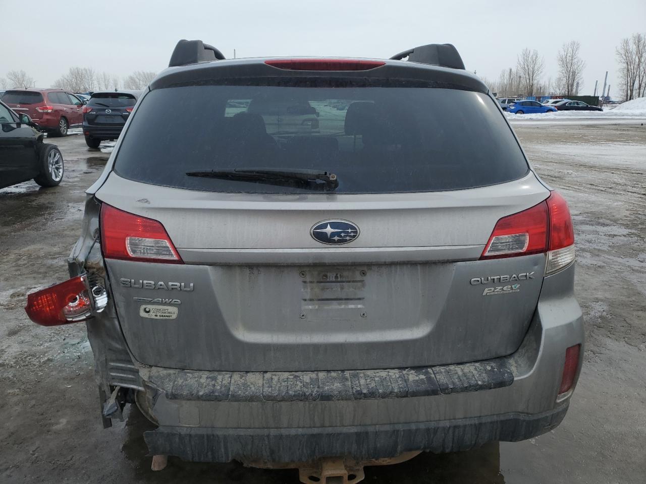 2010 Subaru Outback - Image 6