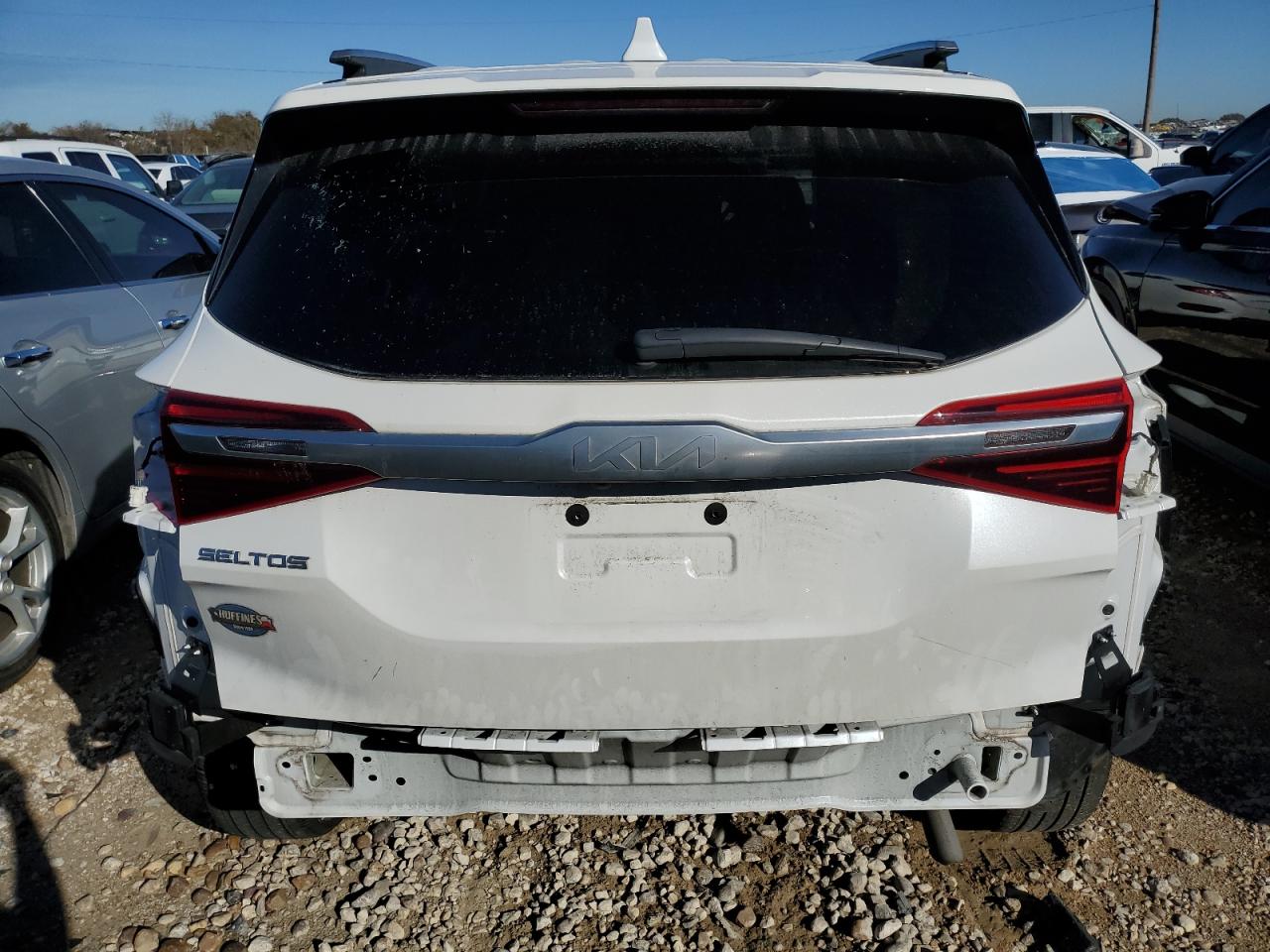 2023 Kia Seltos - Image 6