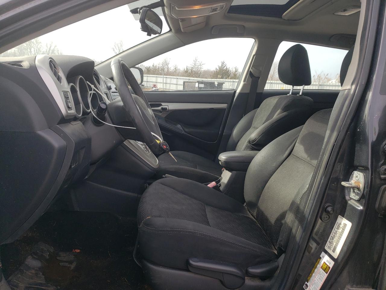 2010 Pontiac Vibe - Image 7