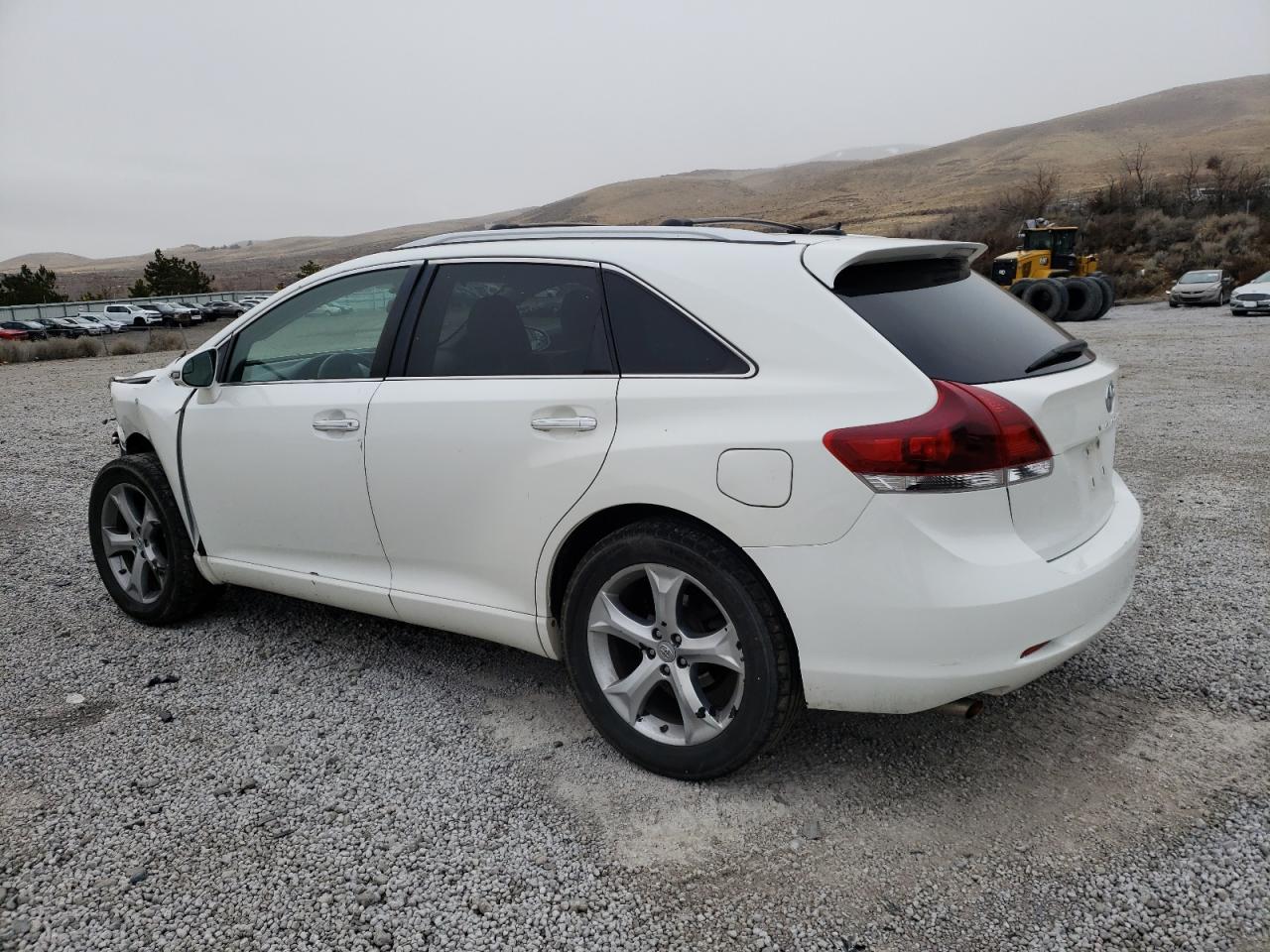 2013 Toyota Venza - Image 2