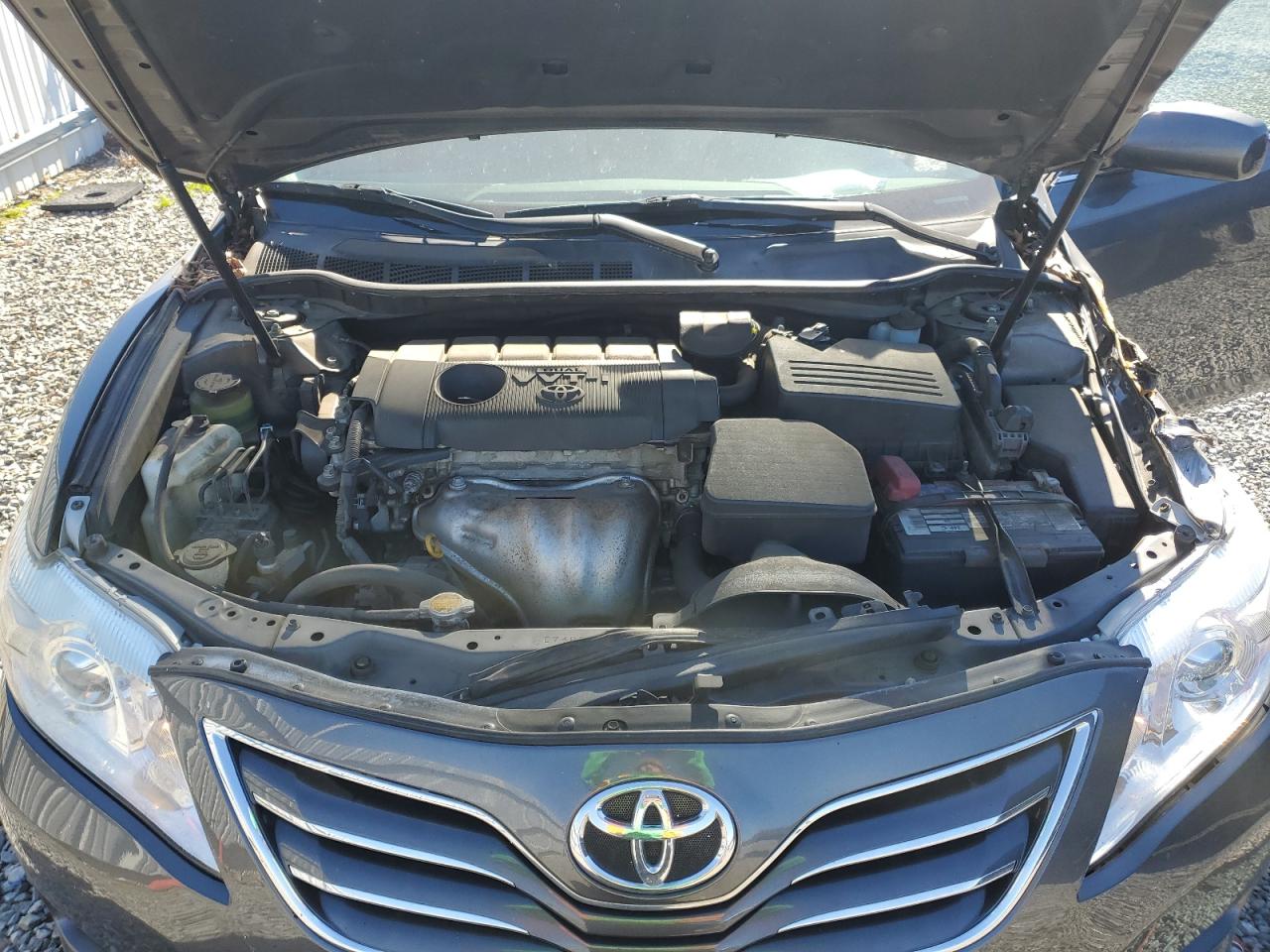 2011 Toyota Camry - Image 11