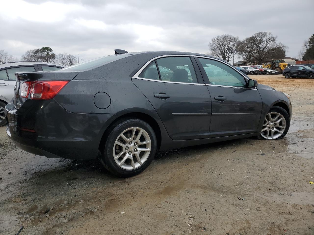 2015 Chevrolet Malibu - Image 3