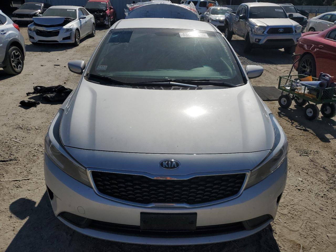 2018 Kia Forte - Image 5