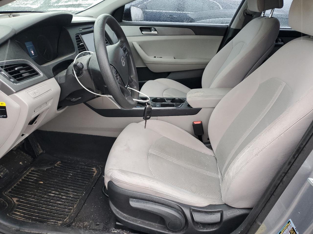 2016 Hyundai Sonata - Image 7